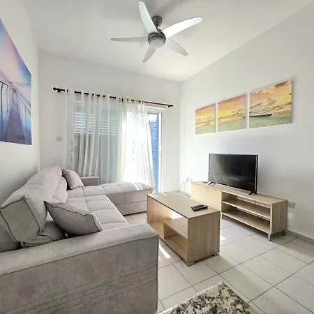 H&o Briny Breeze דירה פאפוס