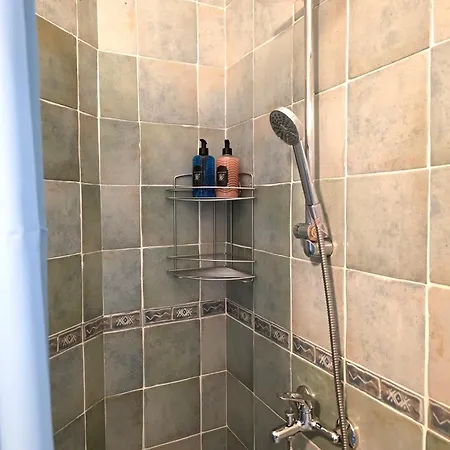 H&o Brinny Breeze Near Апартаменты