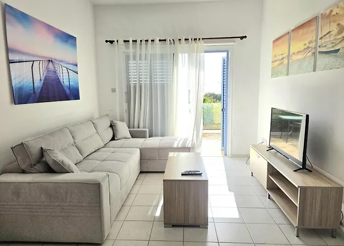 Apartment H&o Briny Breeze *