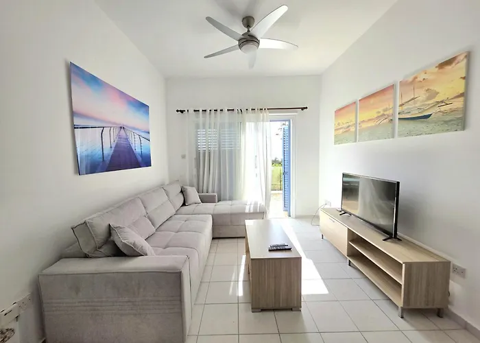 Apartment H&o Briny Breeze *