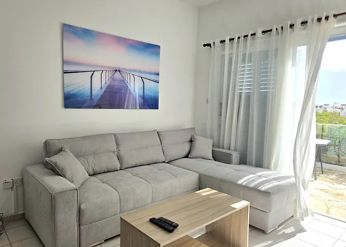 Apartment H&o Briny Breeze *